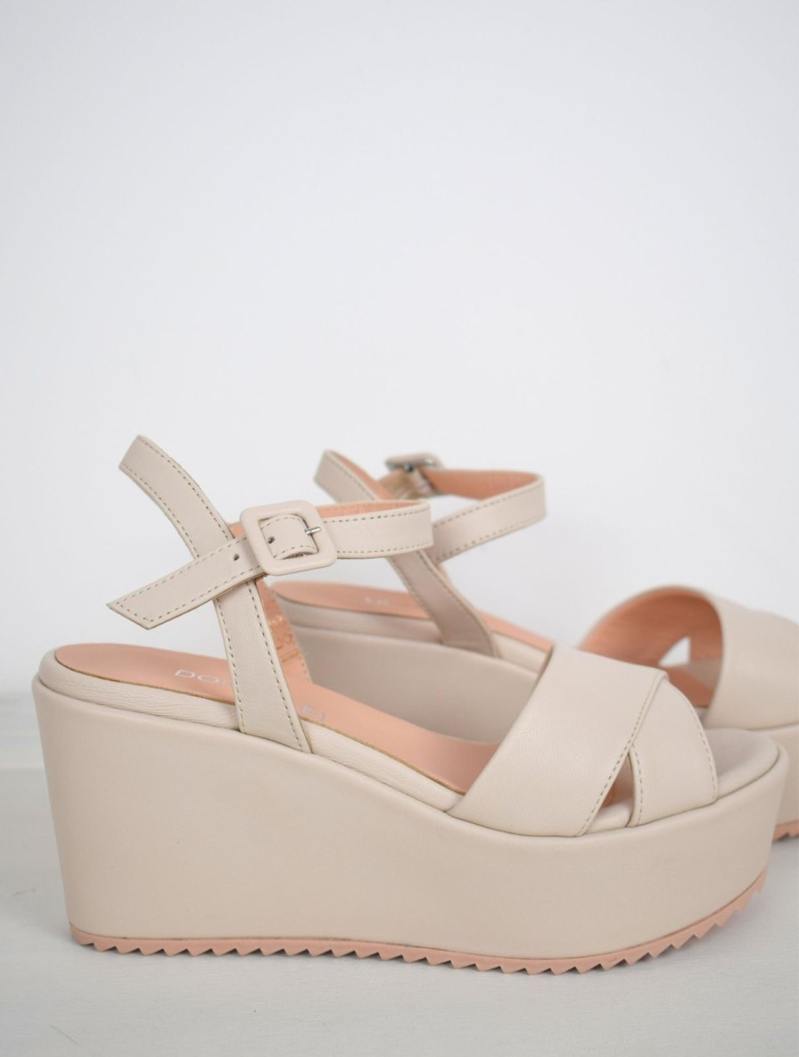 New Donna Lei Asana Wedge Latte