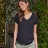 Wholesale bella dahl V-Neck Tee Vintage Black