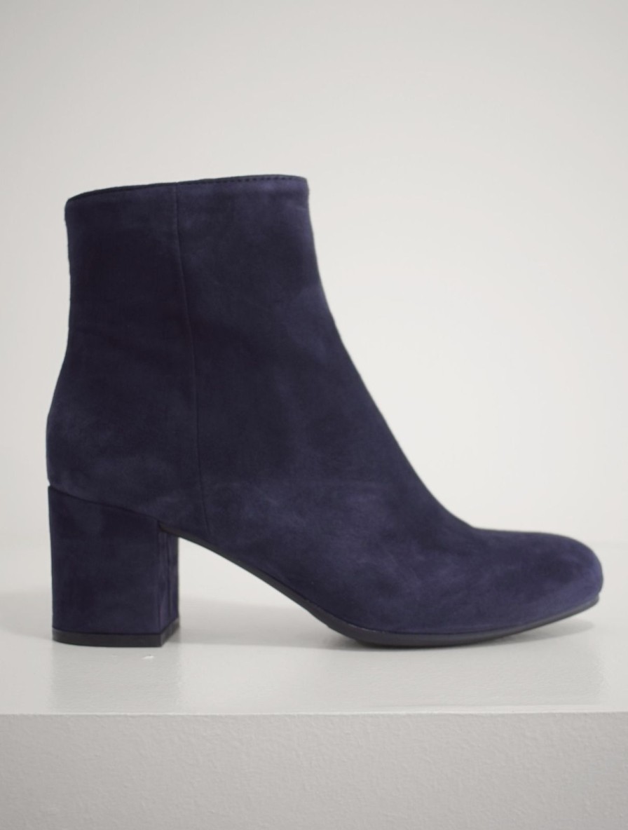 Hot Donna Lei Brooklyn Boot Navy