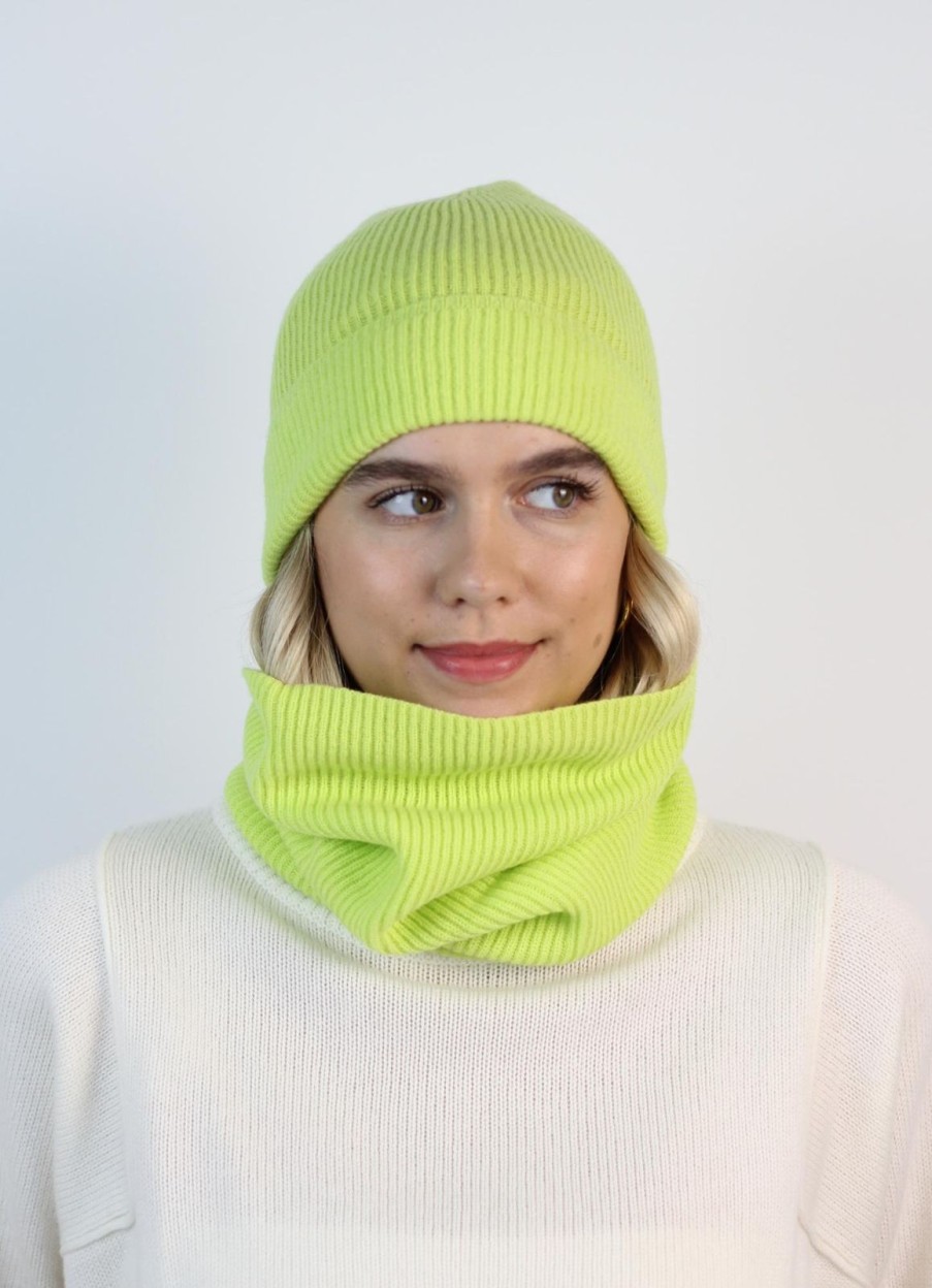 New Sass & Edge Renwick Fishermans Cashmere Beanie Lime