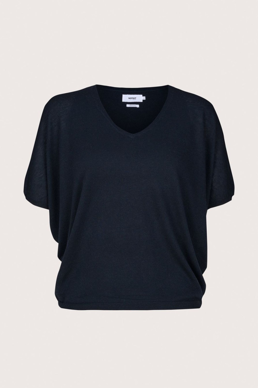 Hot Not Shy Nya V-Neck Tee Black