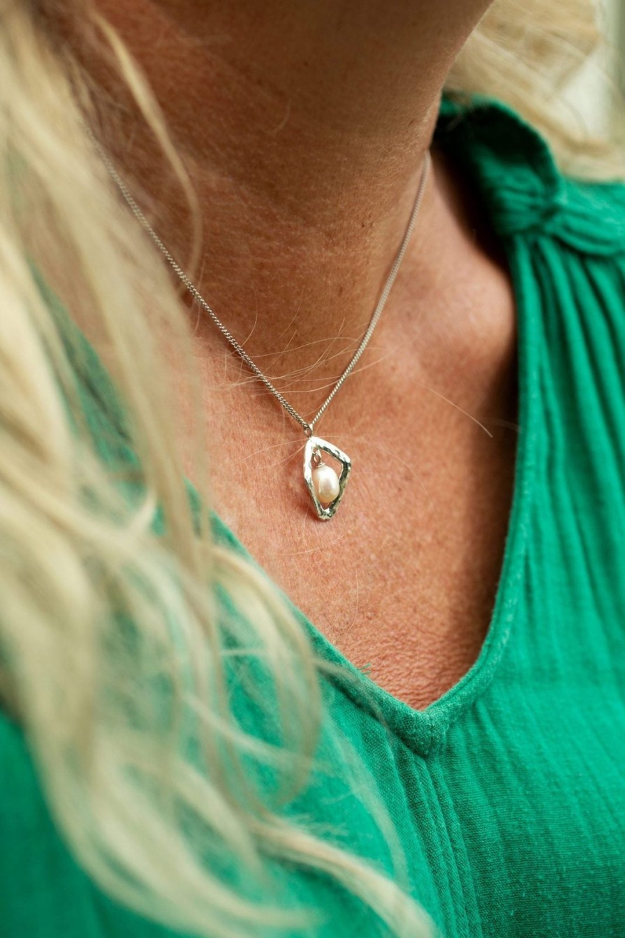 Best Claudia Bradby Thalassa Pearl Pendant Silver