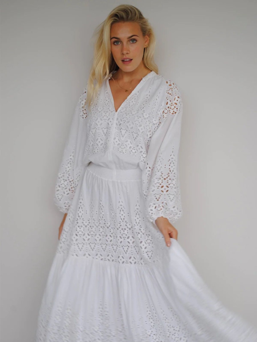 Hot Stardust Leo Dress White Shiffle