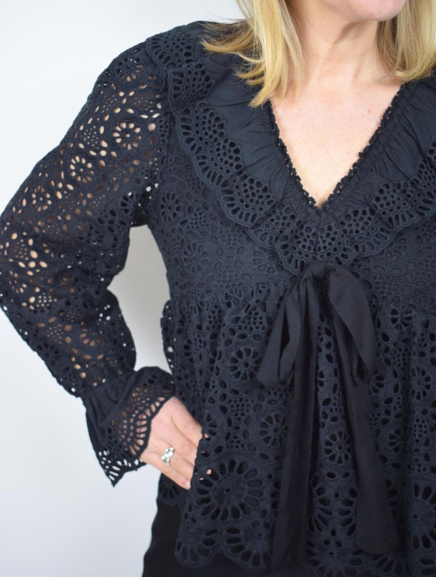 Hot Berenice Cleo Blouse Black