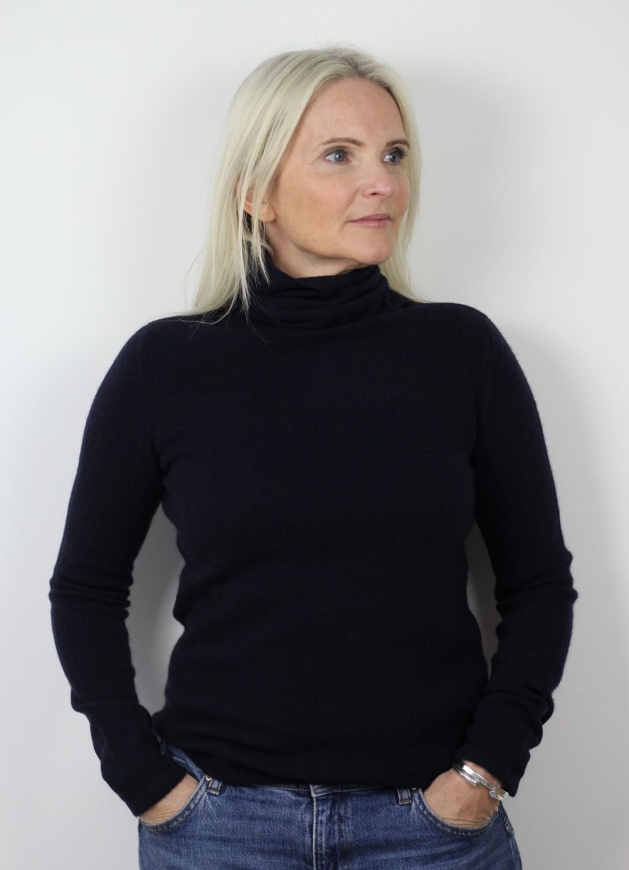 Best Sass & Edge Flodden Cowl Cashmere Black